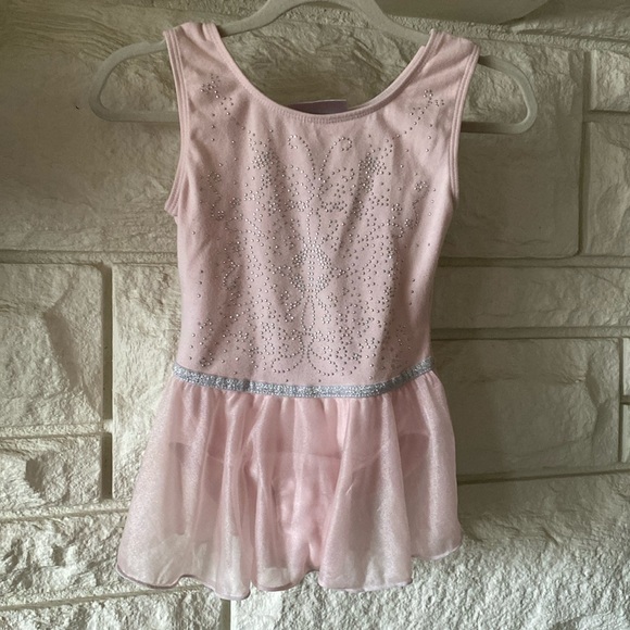 ✨Gymnatsics Leotard - Size 4/5 - Picture 1 of 6
